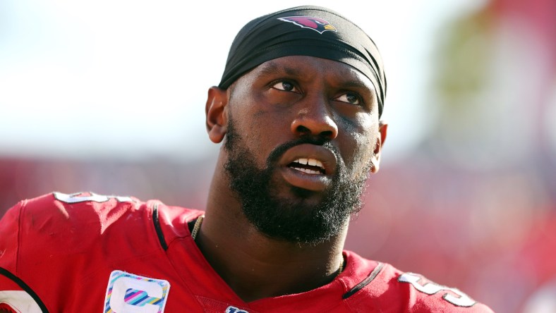 NFL trades: Chandler Jones to the Raiders.