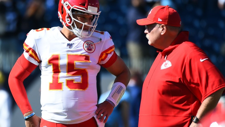 Andy Reid and Patrick Mahomes during a game against the Titans