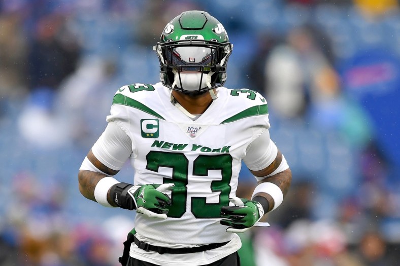 Jets safety Jamal Adams posting before a game against the Bills.