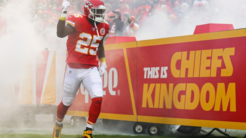 Chiefs' LeSean McCoy before game against the Raiders