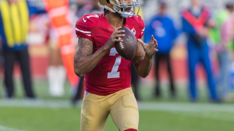 Colin Kaepernick standing in the pocket