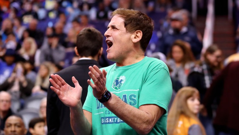 Mavericks owner Mark Cuban during game against the Suns