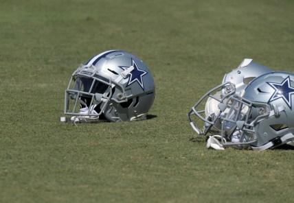 3 moves the Dallas Cowboys still need to make during NFL offseason