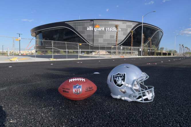 Raiders to play first season in Las Vegas without fans