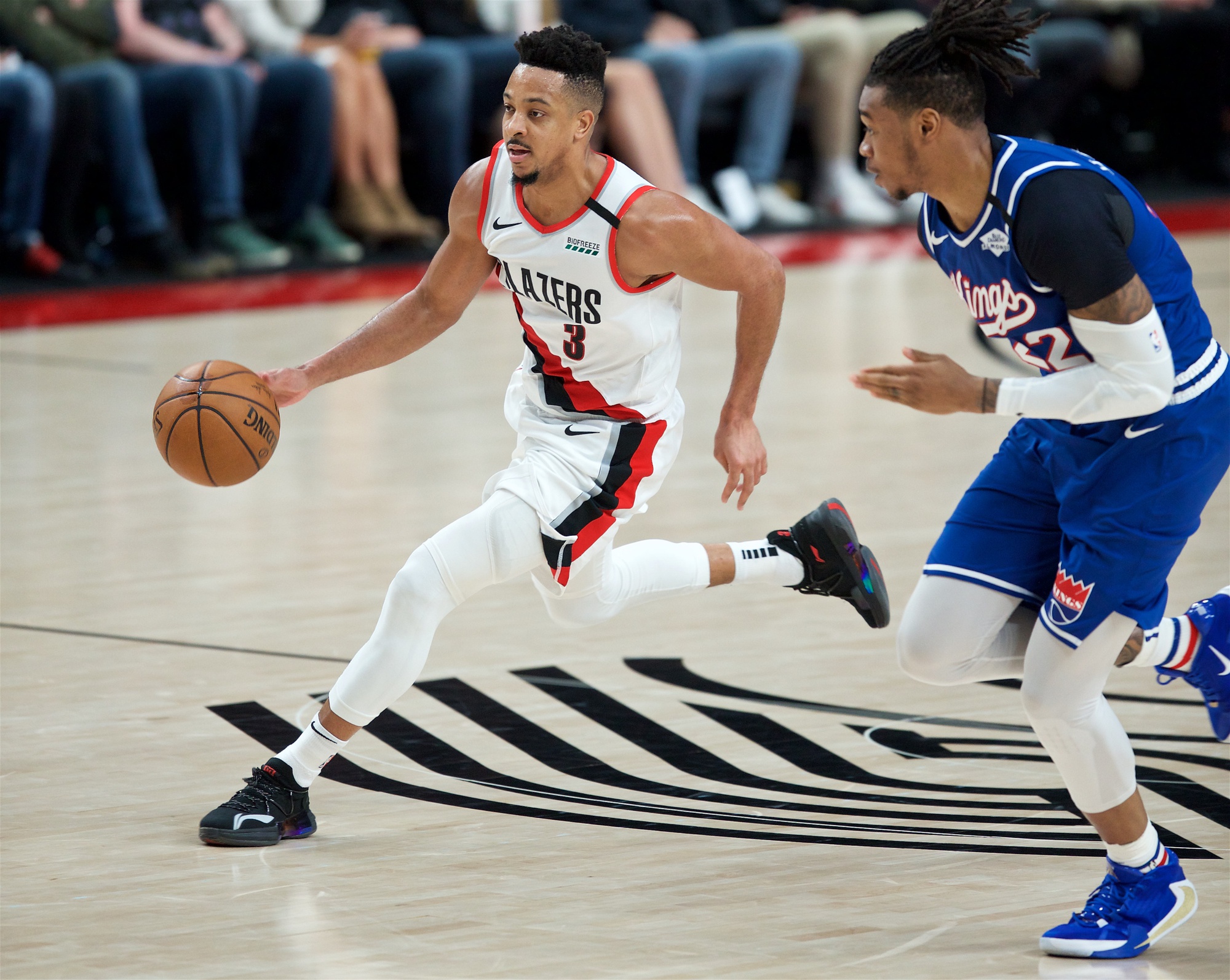 WATCH: Blazers' C.J. McCollum with major fail on dunk attempt