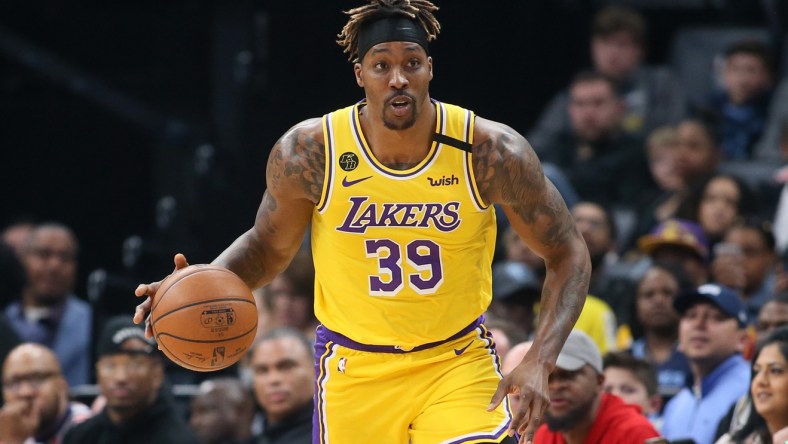 Lakers center Dwight Howard in a game against the Grizzlies.