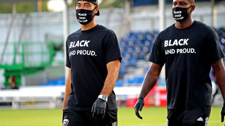 MLS-soccer-players-wearing-blacklivesmatter-shirts