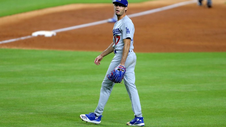 Dodgers' Joe Kelly mocks Astros during MLB game
