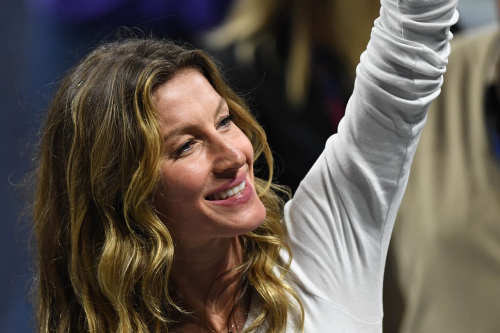 Tom Brady shares touching Instagram post to honor Gisele Bündchen on