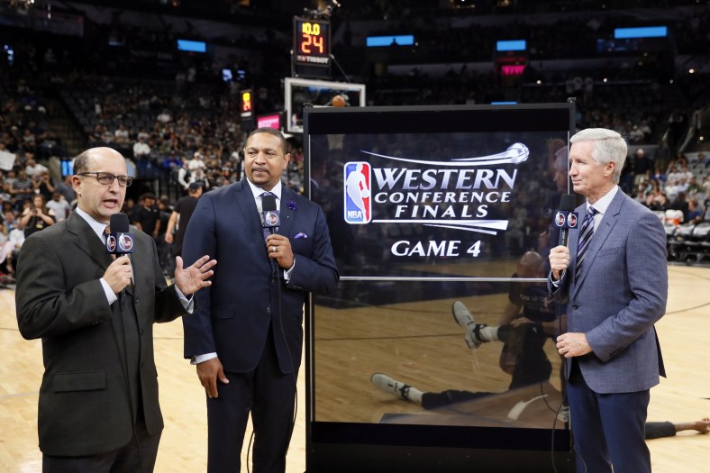 ESPN's Mark Jackson and Jeff Van Gundy during NBA Playoff game