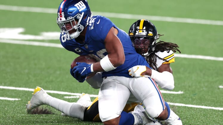 New York Giants RB Saquon Barkley exited Week 2 with a knee injury