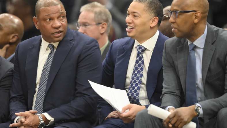 Clippers assistant Tyronn Lue during NBA game