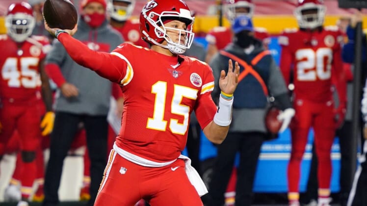 NFL Week 17 points spread: Chargers-Chiefs