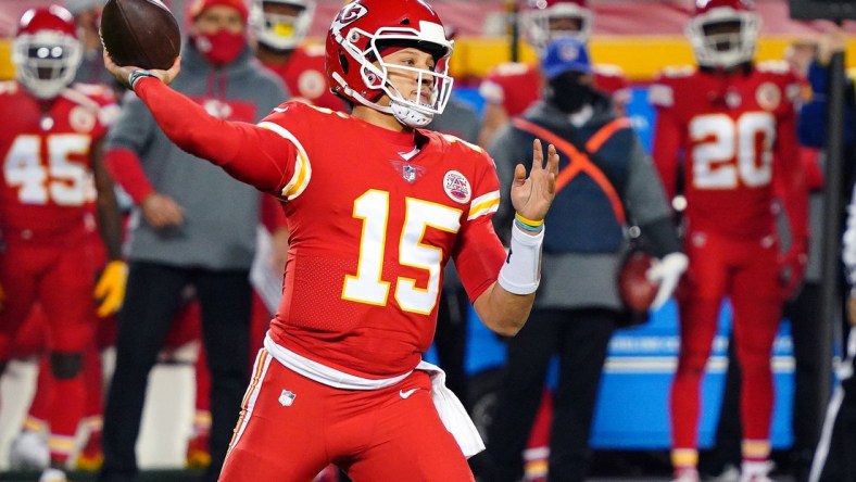 NFL Week 17 points spread: Chargers-Chiefs