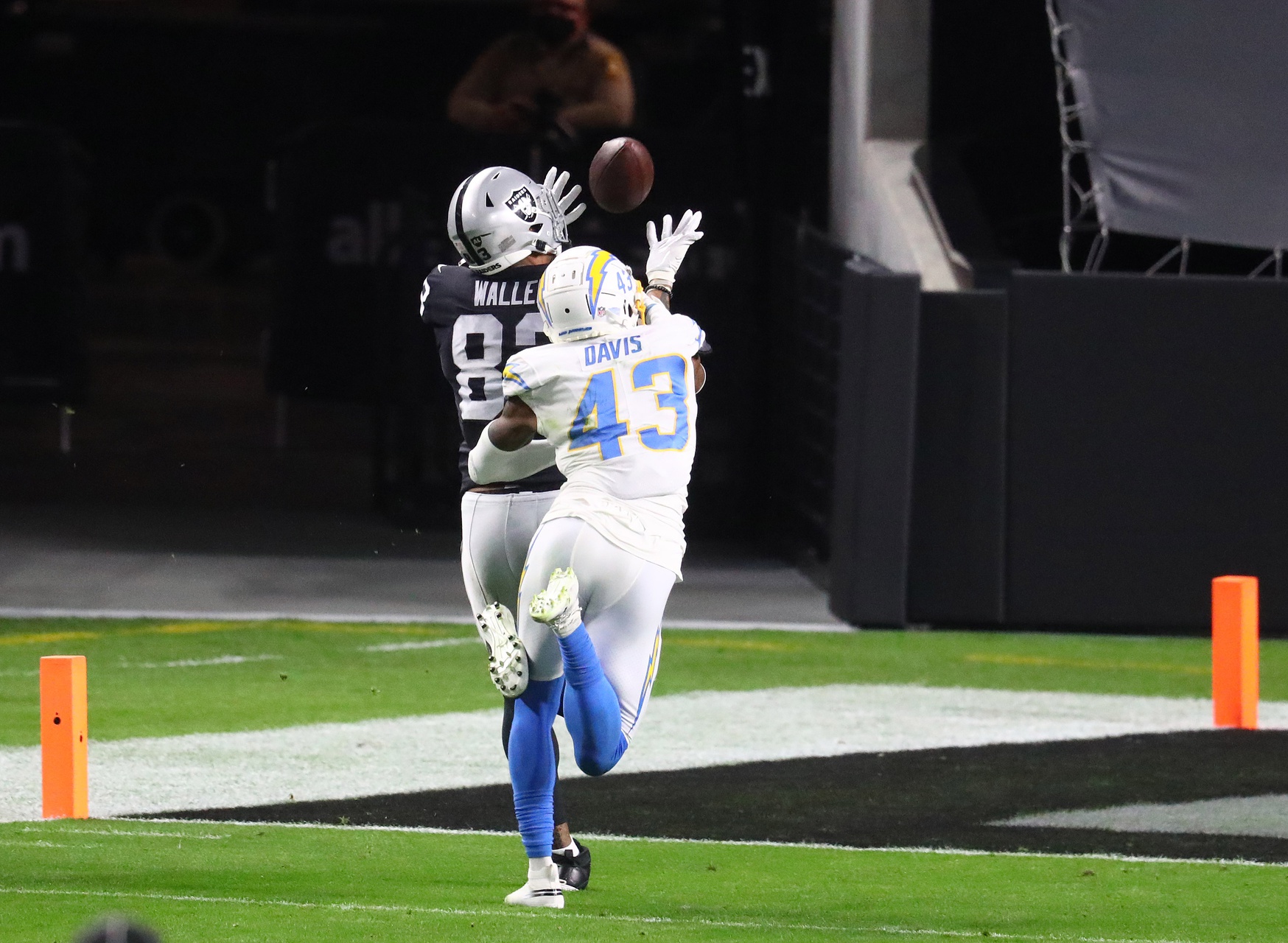 Raiders Darren Waller, Ravens Lorenzo Taliaferro