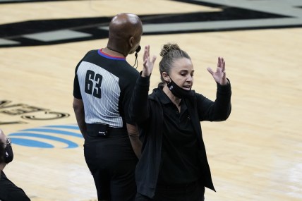 Spurs’ Becky Hammon shatters glass ceiling, makes NBA history