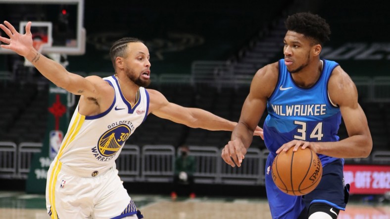 Warriors Christmas Day: An implosion of massive proportions vs. Bucks