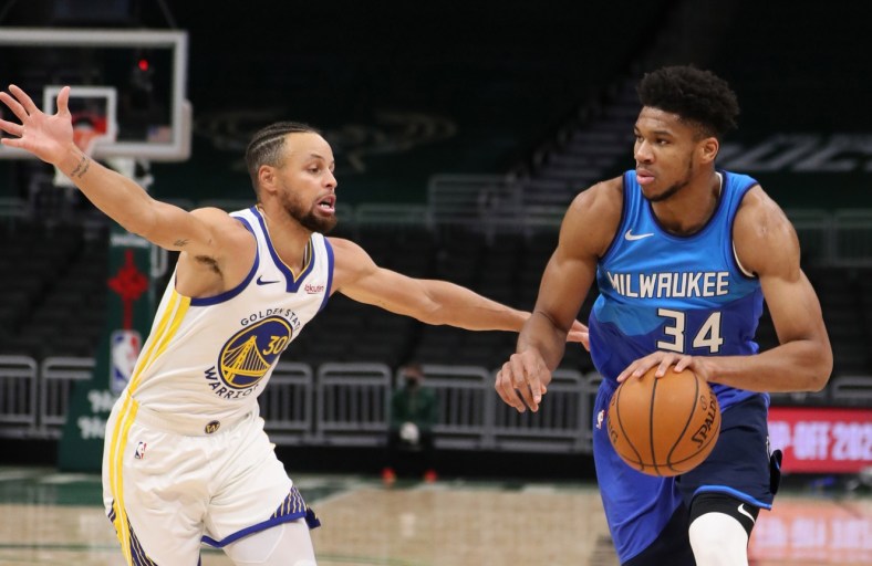 Warriors Christmas Day: An implosion of massive proportions vs. Bucks