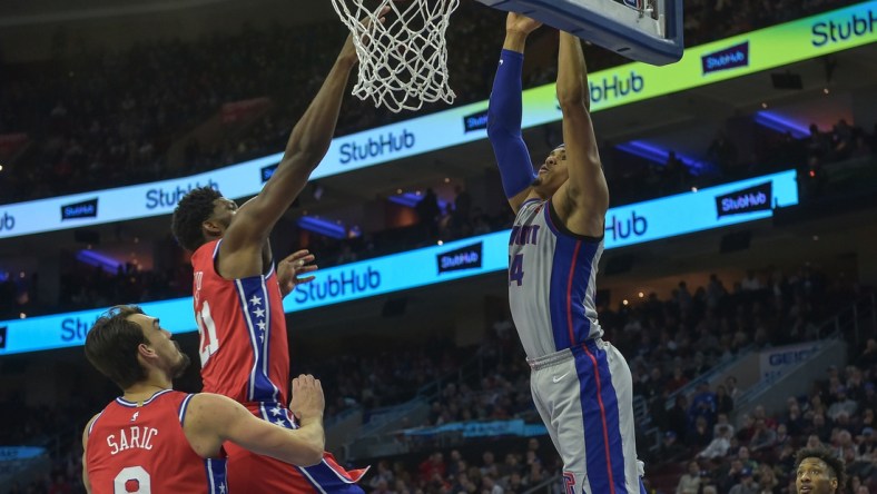 Jan 5, 2018; Philadelphia, PA, USA; Detroit Pistons forward Tobias Harris (34) dunks during the third quarter of the game against the Philadelphia 76ers at the Wells Fargo Center. The Sixers won the game 114-78. Mandatory Credit: John Geliebter-USA TODAY Sports