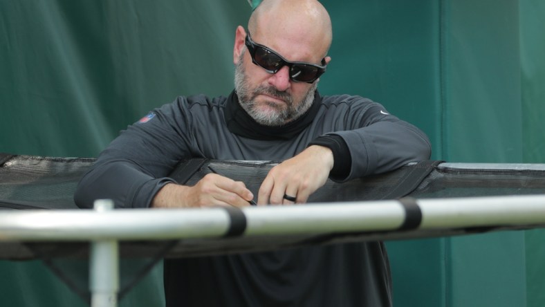 Aug 24, 2020; Milwaukee, WI, USA;   Green Bay Packers defensive coordinator Mike Pettine is shown Monday, August 24, 2020 during the team's training camp in Green Bay, Wis.  Mandatory Credit:  Mark Hoffman/Milwaukee Journal Sentinel-USA TODAY NETWORK