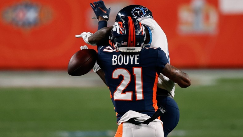 Carolina Panthers sign A.J. Bouye