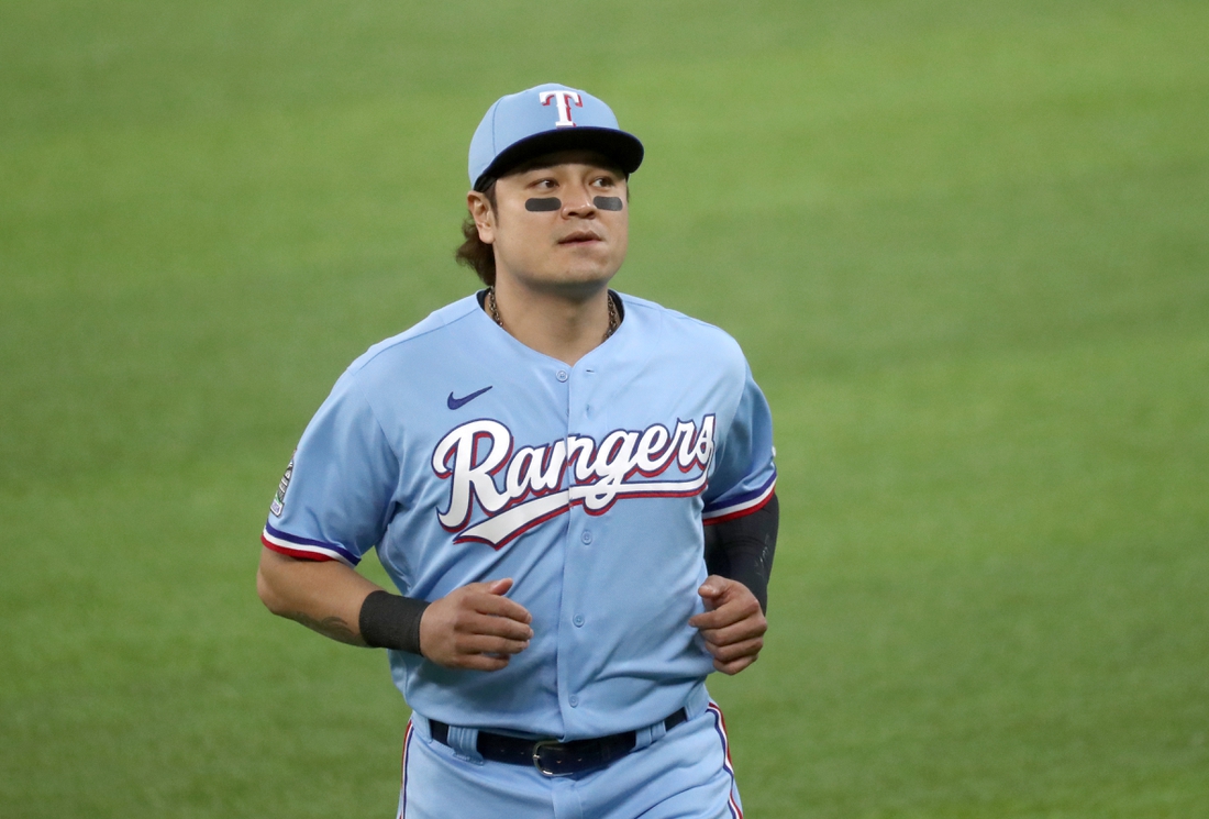 Sep 27, 2020; Arlington, Texas, USA;  Texas Rangers designated hitter Shin-Soo Choo (17) warms up before the game against the Houston Astros at Globe Life Field. Mandatory Credit: Kevin Jairaj-USA TODAY Sports