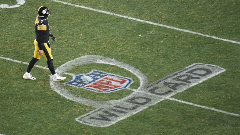 Jan 10, 2021; Pittsburgh, PA, USA; Pittsburgh Steelers quarterback Ben Roethlisberger (7) walks off the field after throwing an interception to Cleveland Browns outside linebacker Sione Takitaki (not pictured) in the fourth quarter of an AFC Wild Card playoff game at Heinz Field. Mandatory Credit: Philip G. Pavely-USA TODAY Sports