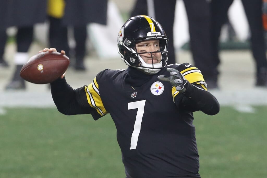 Jan 10, 2021; Pittsburgh, Pennsylvania, USA;  Pittsburgh Steelers quarterback Ben Roethlisberger (7) passes against the Cleveland Browns during the third quarter at Heinz Field. The Browns won 48-37. Mandatory Credit: Charles LeClaire-USA TODAY Sports