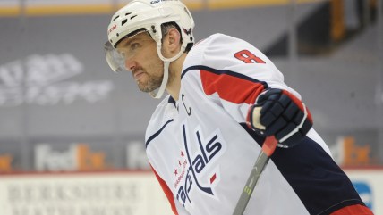 Alex Ovechkin re-signs with Washington Capitals in NHL free agency