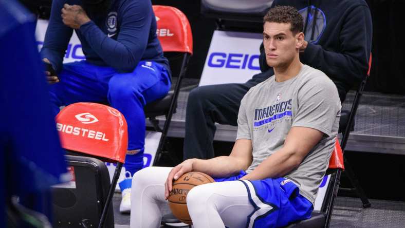 Dwight Powell rumors: 4 possible trade destinations for Dallas Mavericks power forward