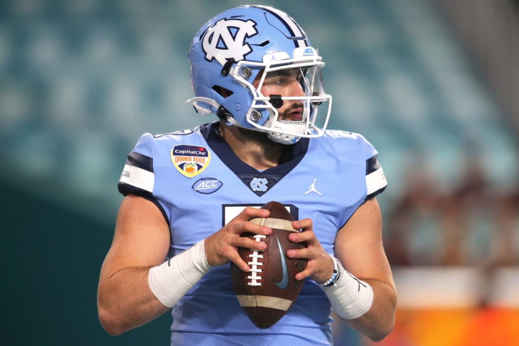 Top 10 college football quarterbacks entering the 2021 season