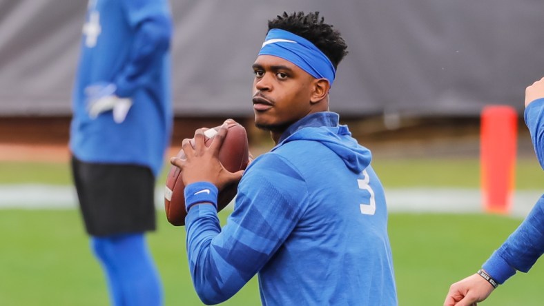 Jan 2, 2021; Jacksonville, FL, USA; Kentucky Wildcats quarterback Terry Wilson (3) warms up before a game against the North Carolina State Wolfpack at TIAA Bank Field. Mandatory Credit: Mike Watters-USA TODAY Sports