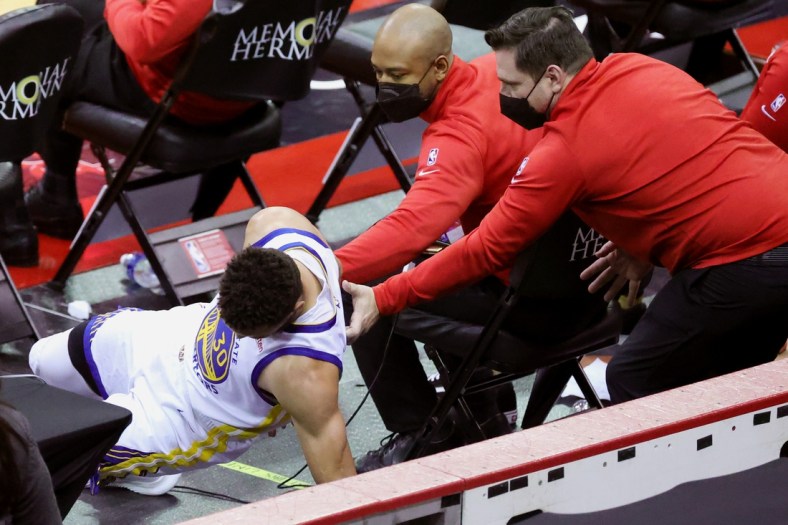 Golden State Warriors Stephen Curry injury.
