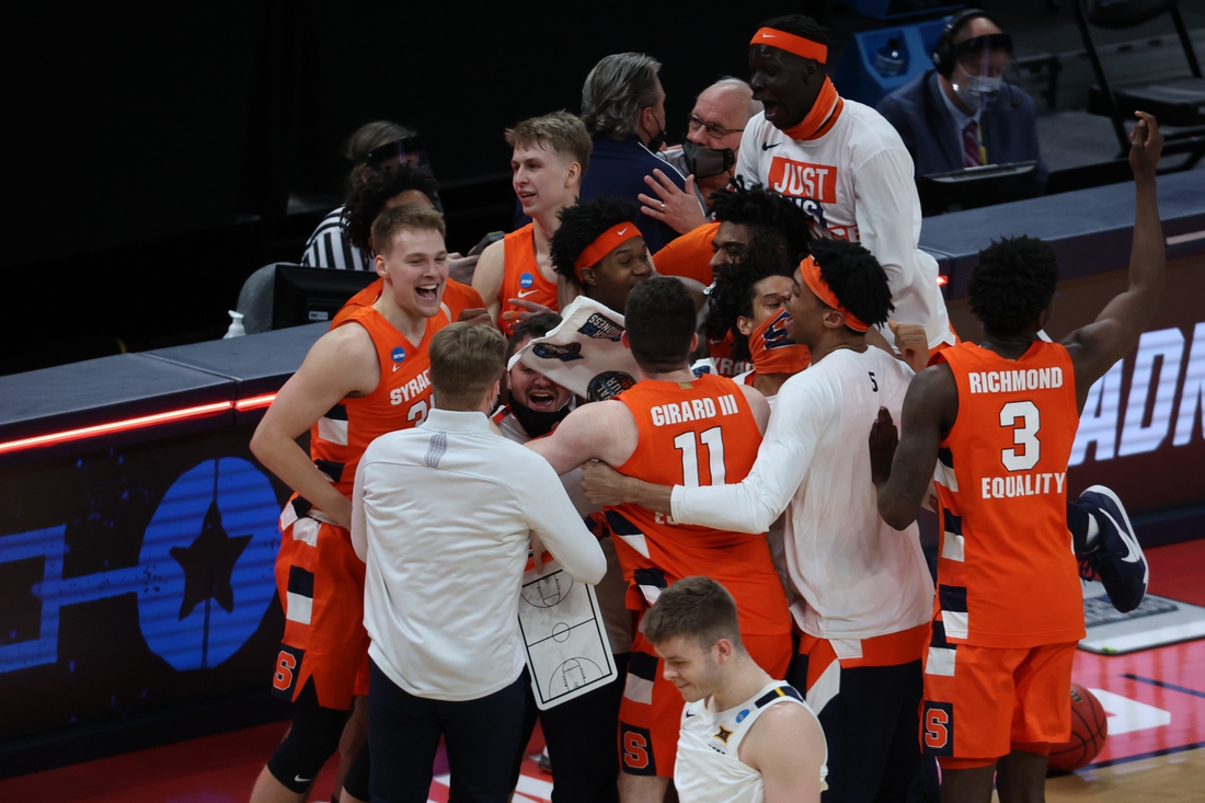 Mar 21, 2021; Indianapolis, Indiana, USA; Syracuse Orange reacts to drafting the West Virginia Mountaineers in the second round of the 2021 NCAA Tournament at Bankers Life Fieldhouse. Mandatory Credit: Trevor Ruszkowski-USA TODAY Sports