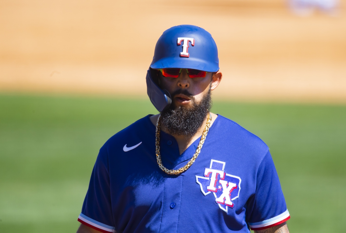 Rangers' Elvis Andrus moving from shortstop to bench role