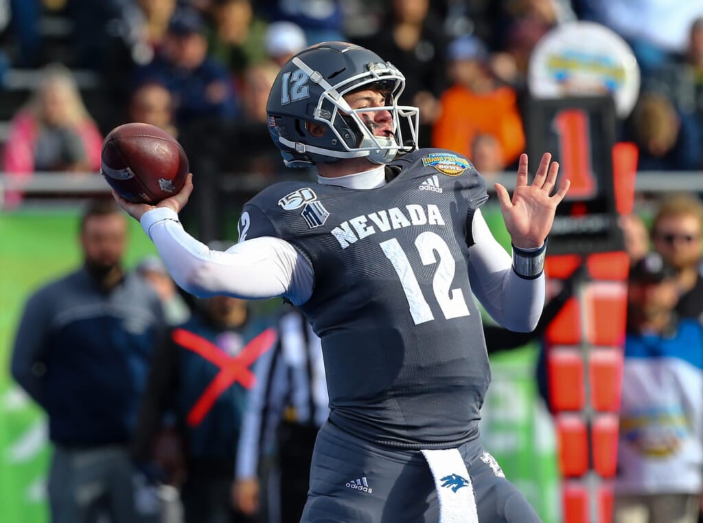  Top 10 College Football Quarterbacks, die in die Saison 2021 eintreten: Carson Strong