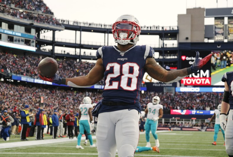 New England Patriots re-sign James White: What's next for Pats in busy offseason?