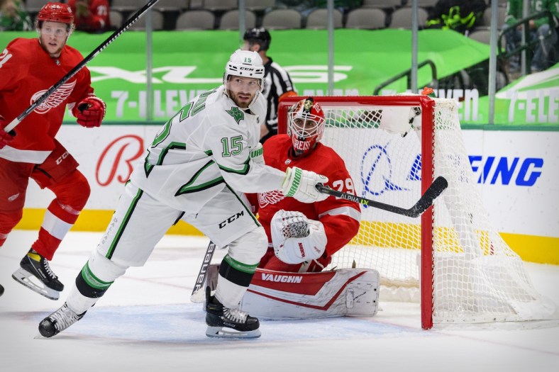 Apr 20, 2021; Dallas, Texas, USA; Dallas Stars left wing Blake Comeau (15) skates in front of Detroit Red Wings goaltender Thomas Greiss (29) during the second period at the American Airlines Center. Mandatory Credit: Jerome Miron-USA TODAY Sports