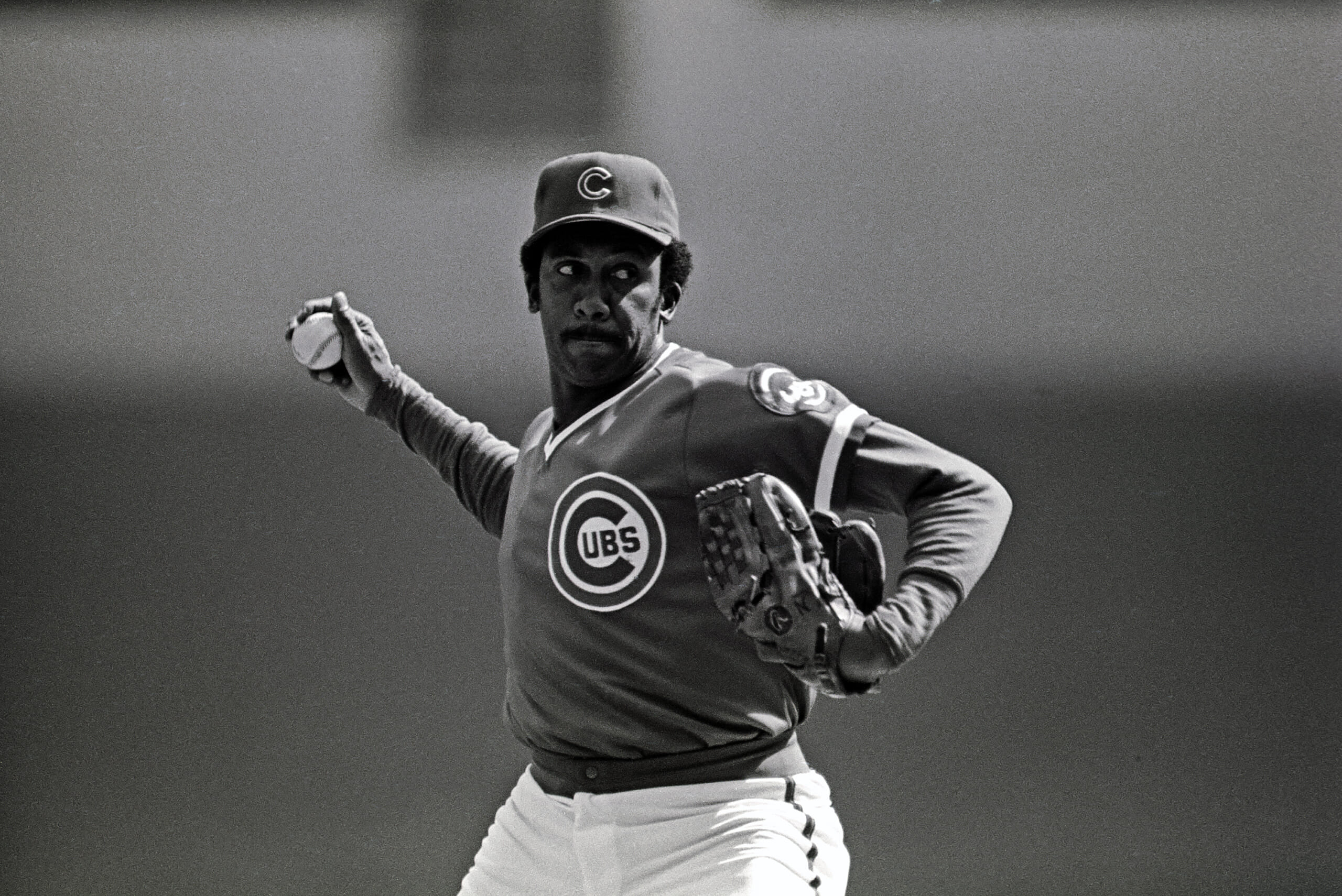 MLB Hall of Fame player Fergie Jenkins to get statue outside Wrigley