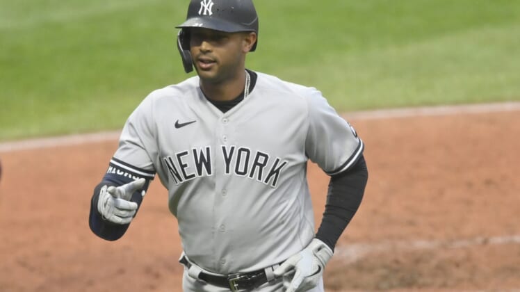 Yankees News: Aaron Hicks Placed on IL After Suffering Wrist