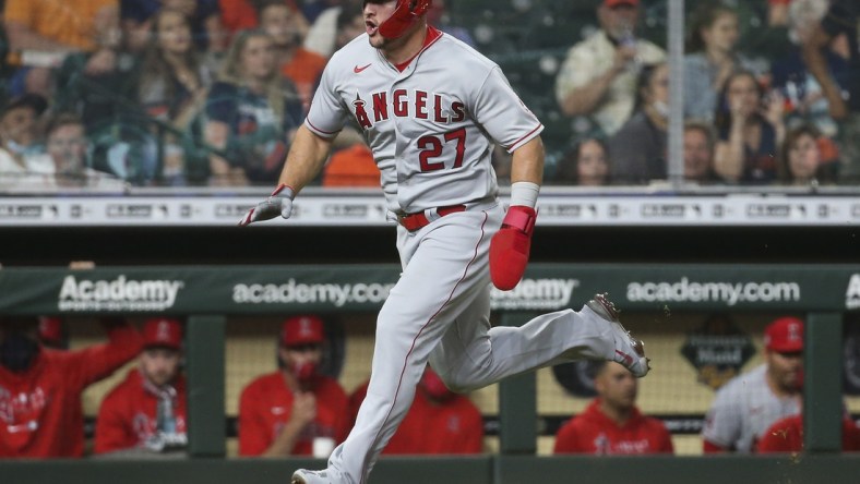 Los Angeles Angels star Mike Trout injury