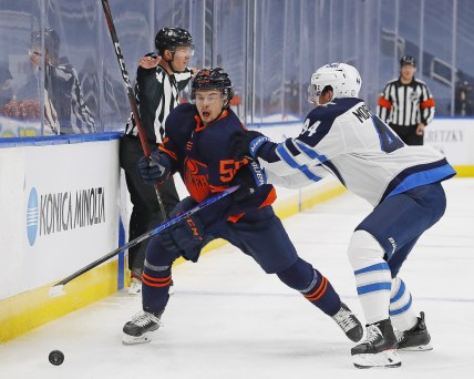 WATCH: Winnipeg Jets open first-round series with win over host Oilers