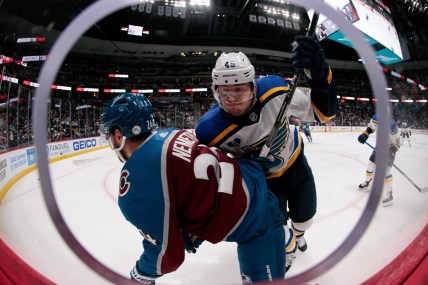 WATCH: Nathan MacKinnon, Avalanche outscore Blues for 2-0 series lead