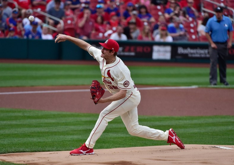 May 22, 2021; St. Louis, Missouri, USA;  St. Louis Cardinals starting pitcher Miles Mikolas (39) pitches during the first inning against the Chicago Cubs at Busch Stadium. Mandatory Credit: Jeff Curry-USA TODAY Sports