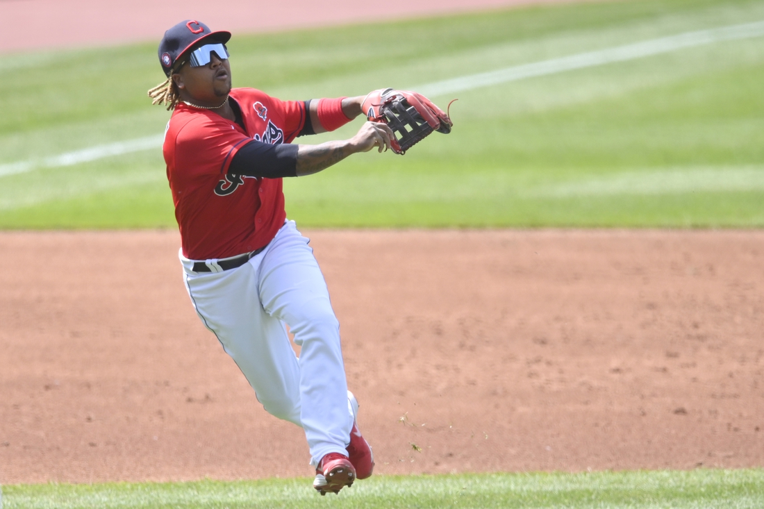 WATCH: Jose Ramirez homers as Indians split doubleheader with White Sox