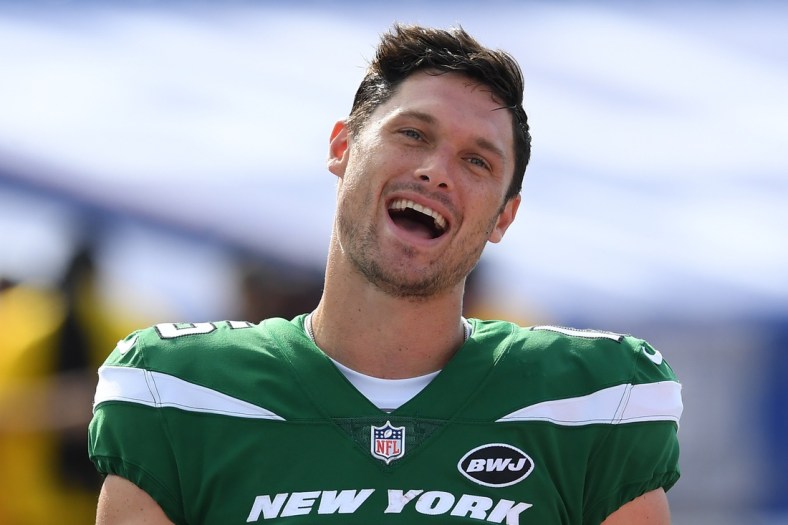 Sep 13, 2020; Orchard Park, New York, USA; New York Jets wide receiver Chris Hogan (15) reacts while walking off the field following the game against the Buffalo Bills at Bills Stadium. Mandatory Credit: Rich Barnes-USA TODAY Sports