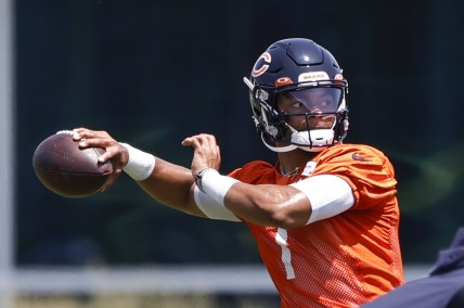 Chicago Bears quarterback Justin Fields inks $18.8 million rookie contract