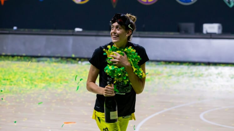 Seattle Storm defeat the Indiana Fever, extend win streak to 5