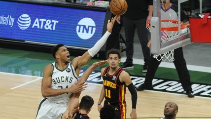 NBA world reacts to Milwaukee Bucks destroying Atlanta Hawks in opening half of Game 2