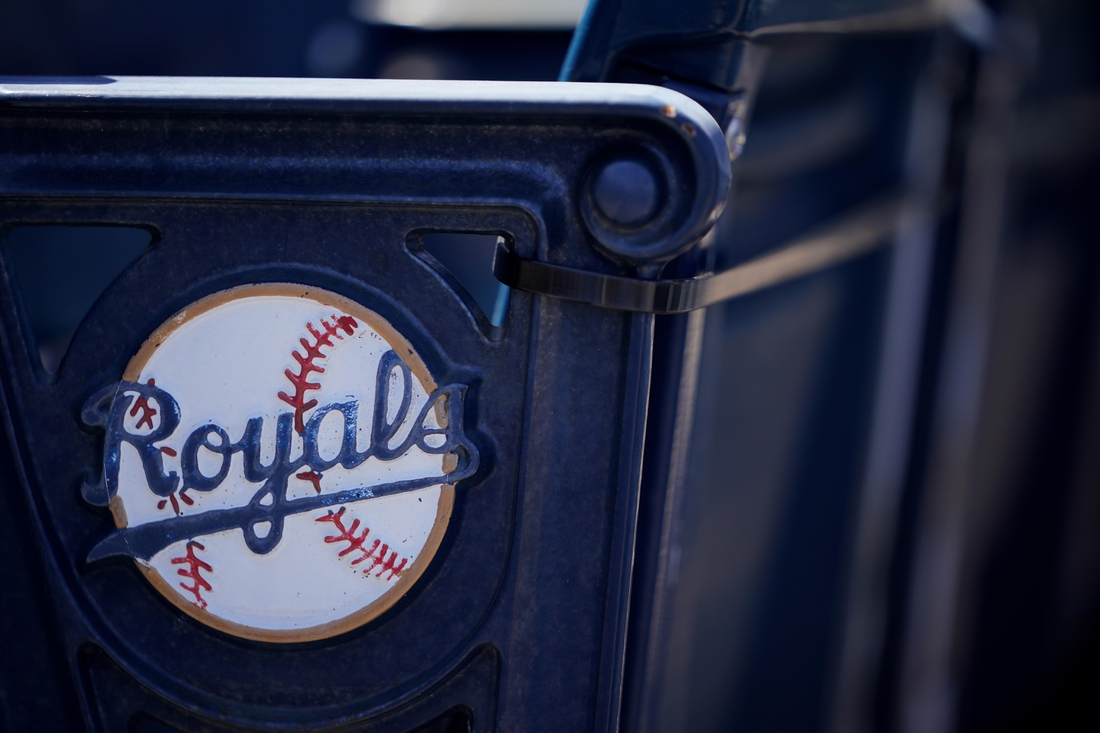 Royals sign draft picks, including top pick Frank Mozzicato